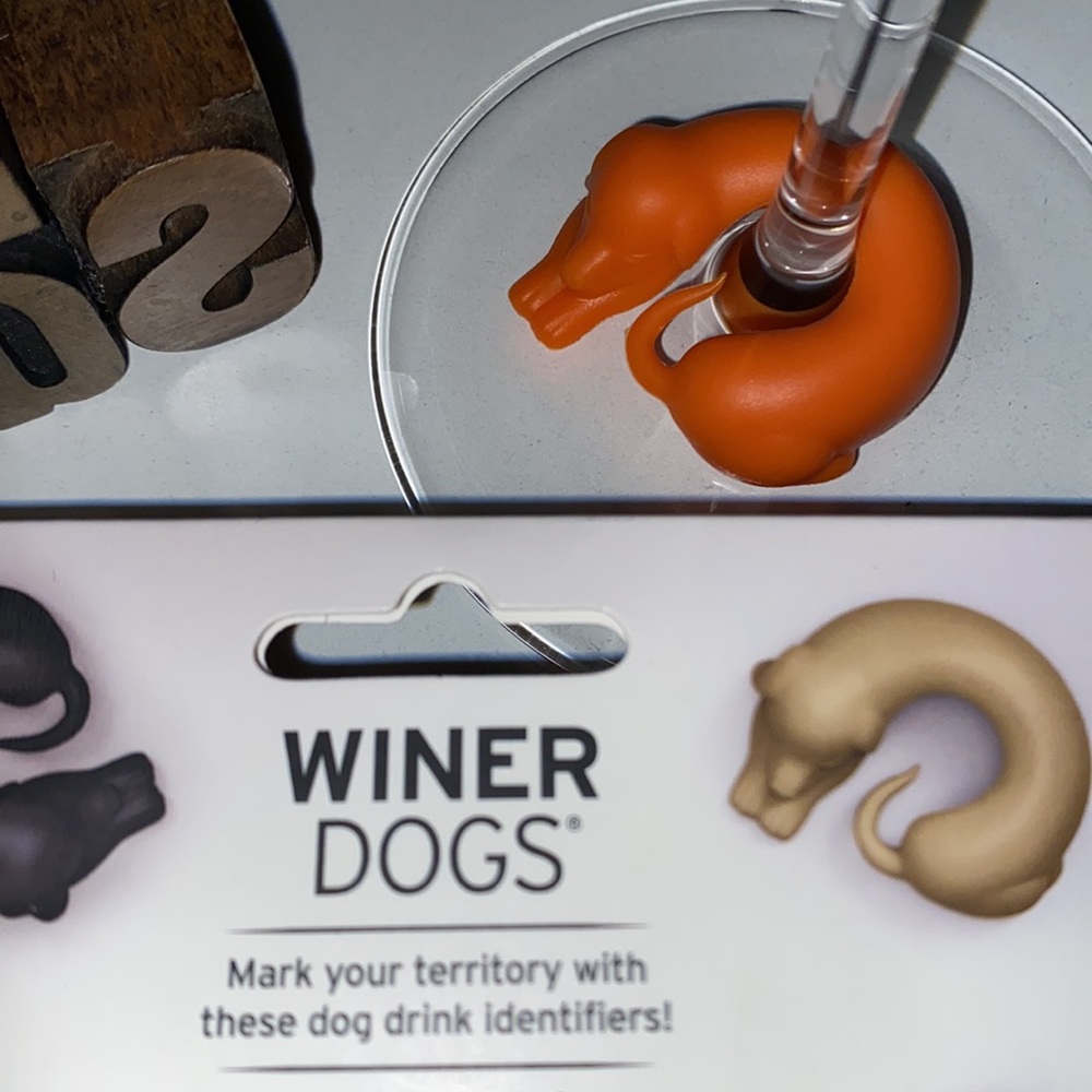 🆕FRED Fine Whine ‘Winer Dogs’ Markers - Picture 6 of 8